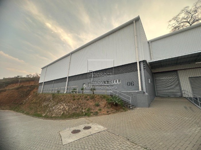 Galpoe Itaipava Petrópolis
