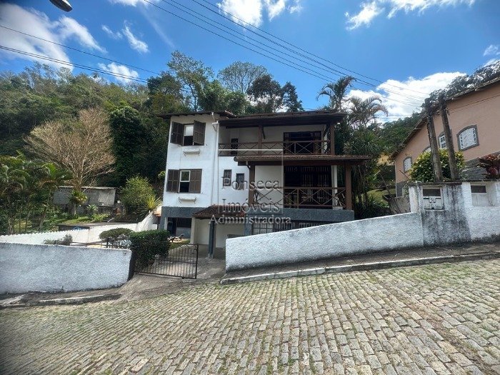 Casa em Condominio Nogueira Petrópolis